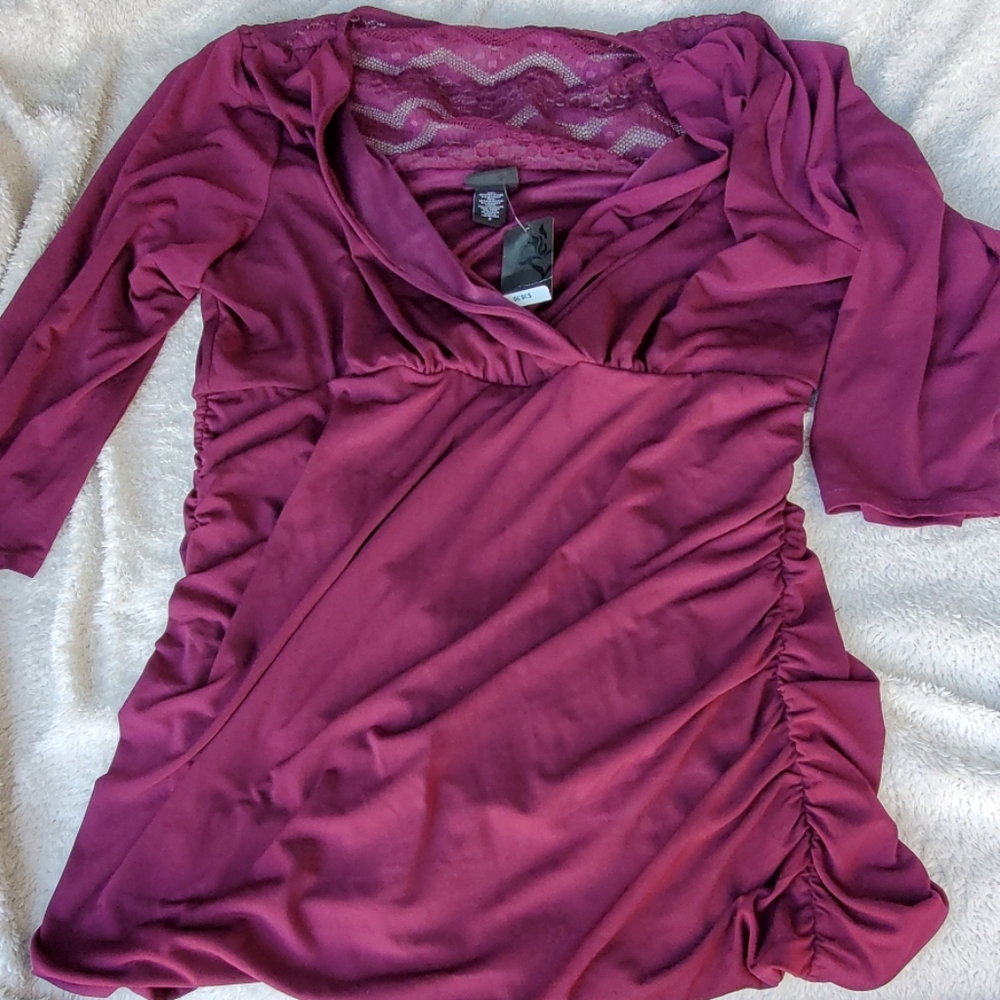 Maroon v neck top